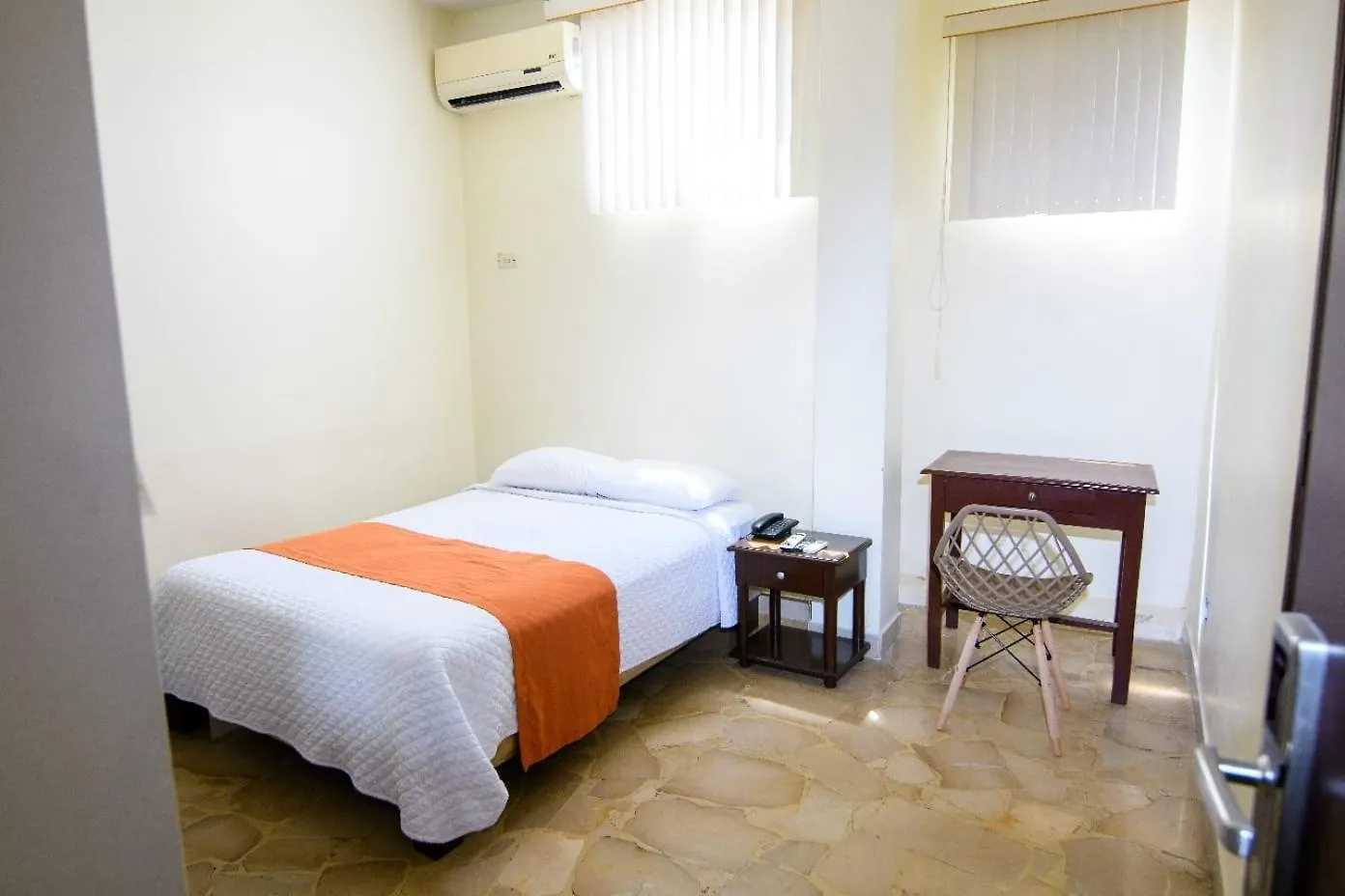 ***  Hotel De Alborada Guayaquil Ecuador